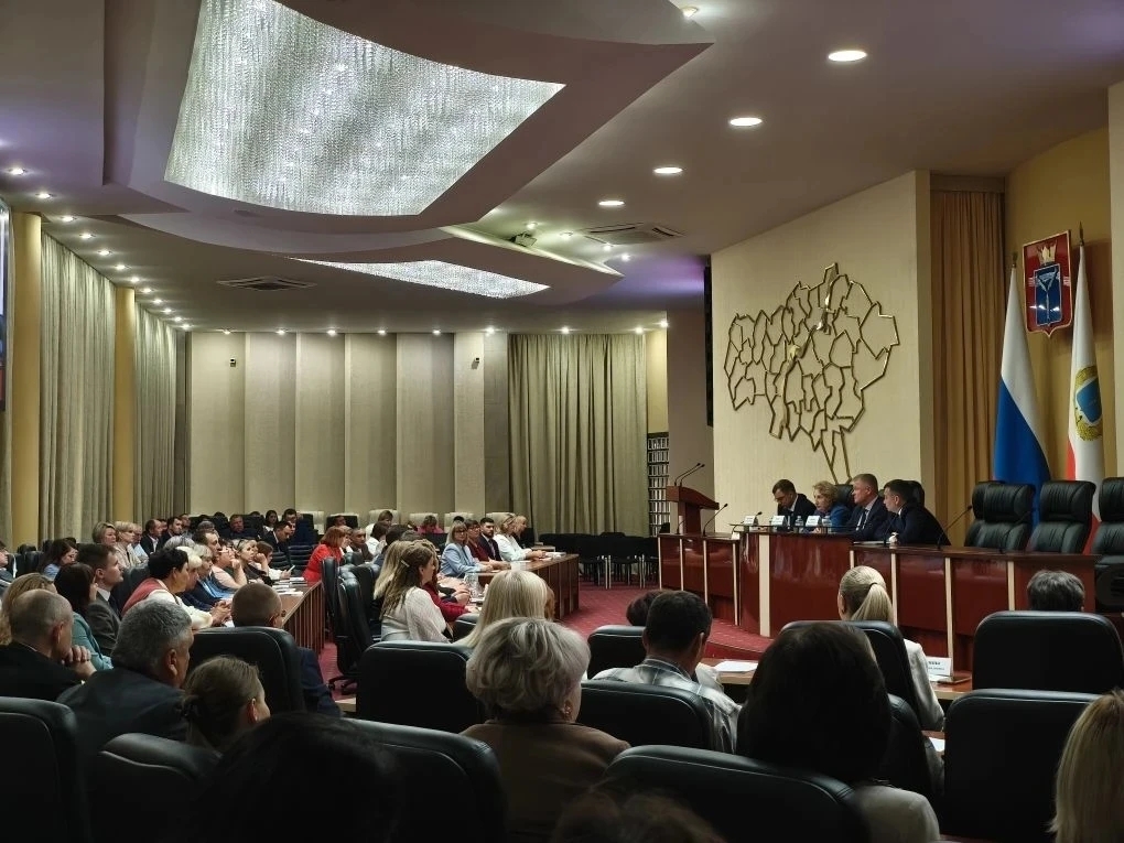 Делегация Ершовского района приняла участие в региональном форуме.